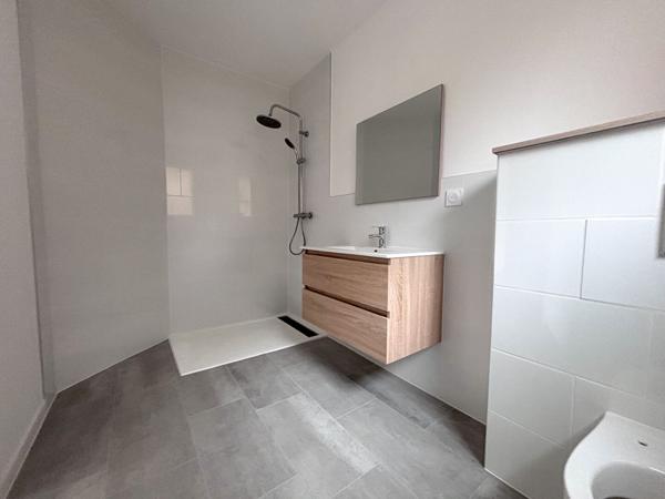 Maison Plain Pied Chateau Gontier Sur Mayenne 2 pièce(s)