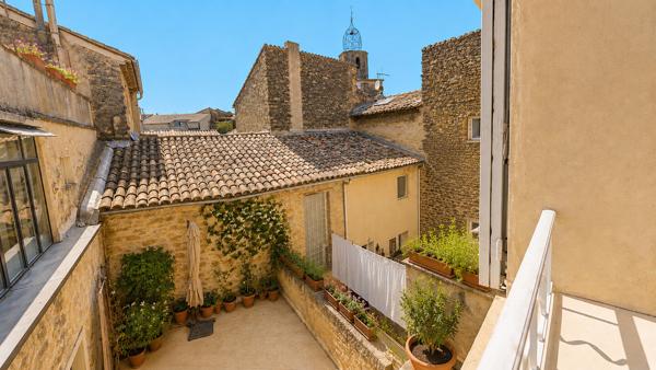 Superbe maison de village avec terrasse et cave 365 000 € H.A.I.*