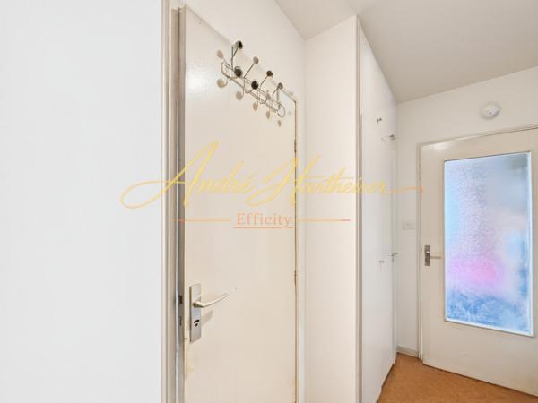 Appartement
         1 pièce
        - 24 m²
