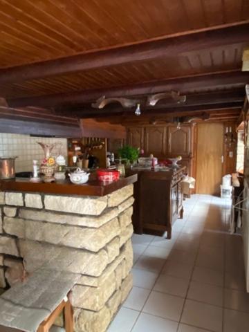 Puymoyen. Ensemble immobilier avec carrières