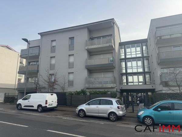 DECINES-T3-63m²-Terrasse- Garage