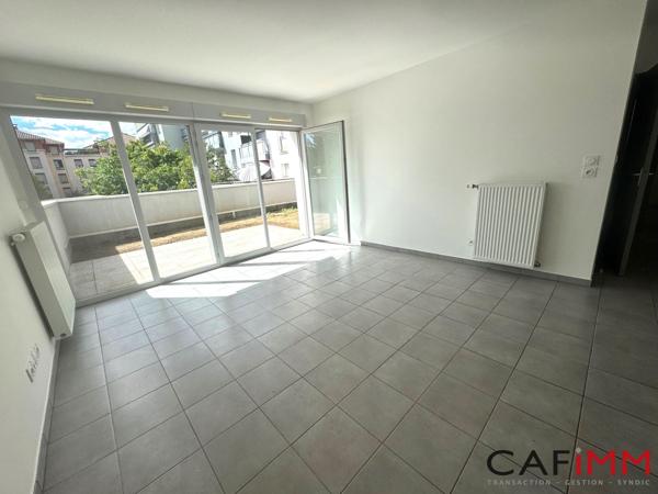 DECINES-T3-63m²-Terrasse- Garage