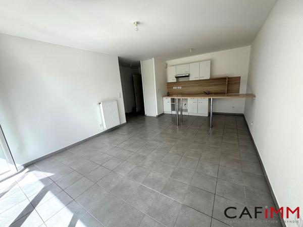DECINES-T3-63m²-Terrasse- Garage