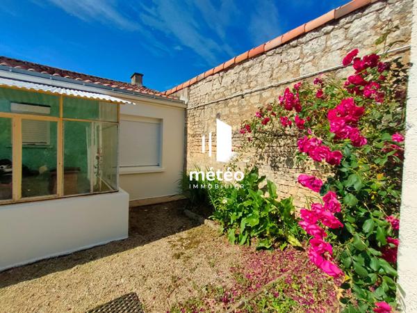 À VENDRE EN VIAGER OCCUPÉ – MAISON DE PLAIN-PIED À LUÇON (85400) Bouquet : 31 175 HAI | Rente mensuelle : 400