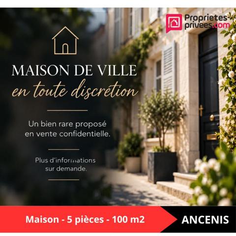 ANCENIS  CENTRE HISTORIQUE  MAISON  4 pièce(s) RÉNOVÉE