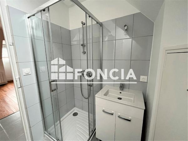 Location Studio 31.09 m² - 45 RUE DE PARIS Flers 61100