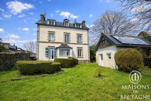 29390 SCAER Maison de maître, avec terrain constructible, 180 m2 et dépendances