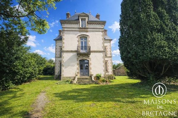 29390 SCAER Maison de maître, avec terrain constructible, 180 m2 et dépendances