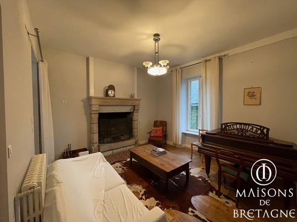 29390 SCAER Maison de maître, avec terrain constructible, 180 m2 et dépendances
