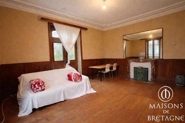 29390 SCAER Maison de maître, avec terrain constructible, 180 m2 et dépendances