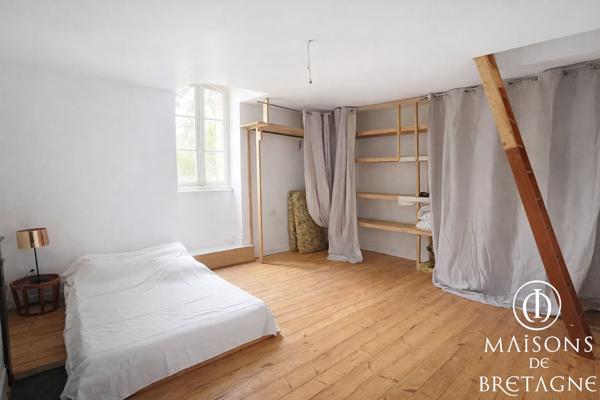29390 SCAER Maison de maître, avec terrain constructible, 180 m2 et dépendances