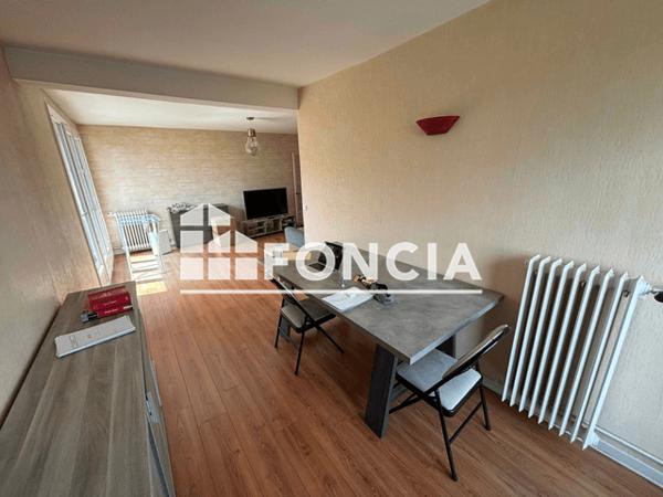 Location Appartement meublé 2 pièces 10.4 m² - COLOCATION 3 CHAMBRES Tours 37200