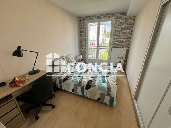 Location Appartement meublé 2 pièces 10.4 m² - COLOCATION 3 CHAMBRES Tours 37200