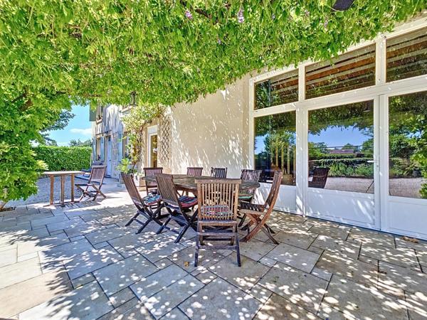 Maison Frontonas 6 chambres vue dégagée dépendance