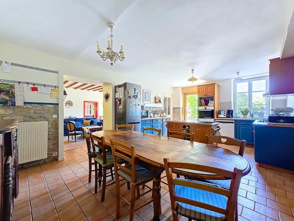 Maison Frontonas 6 chambres vue dégagée dépendance