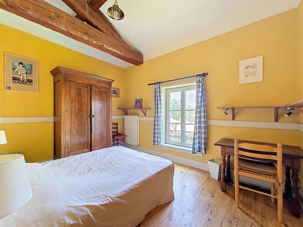 Maison Frontonas 6 chambres vue dégagée dépendance