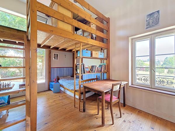 Maison Frontonas 6 chambres vue dégagée dépendance