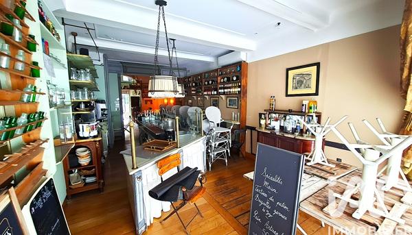 Immeuble à vendre 234 m² Moissac