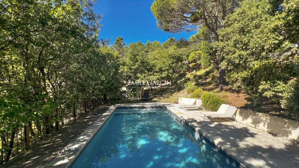A vendre - Maison au calme absolu - Luberon sud - vue dominante et nature sauvage