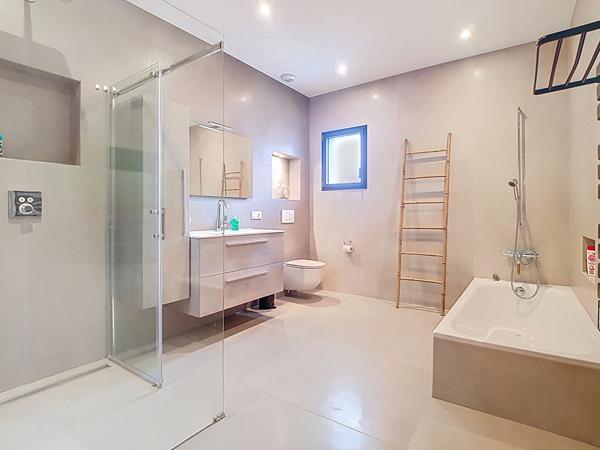 Lully Maison contemporaine de 200 m² avec piscine et prestations premium