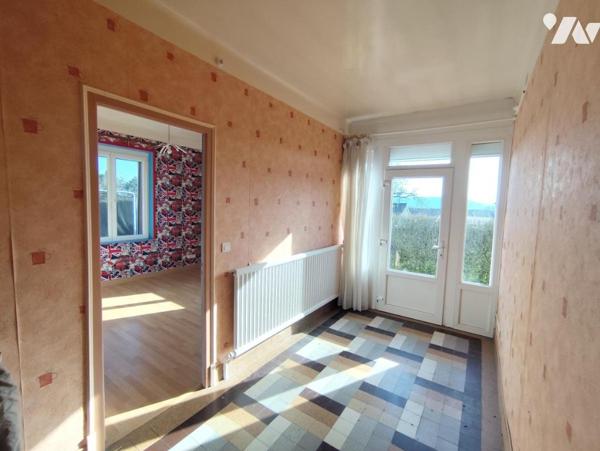 Maison individuelle avec garage, dépendances & jardin