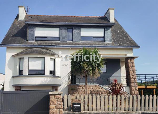 Maison
         5 pièces
        - 116 m² 334 900 € *