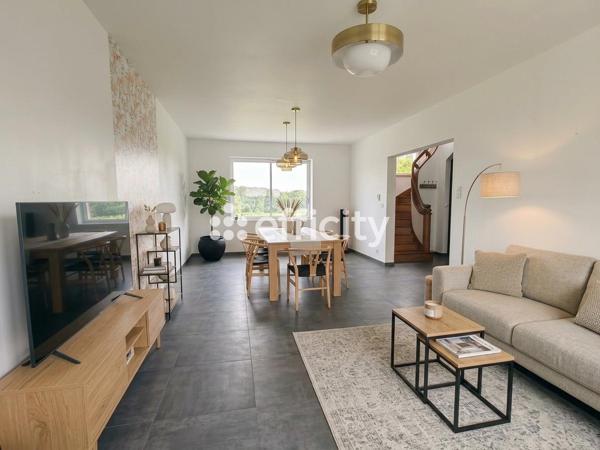 Maison
         5 pièces
        - 116 m² 334 900 € *