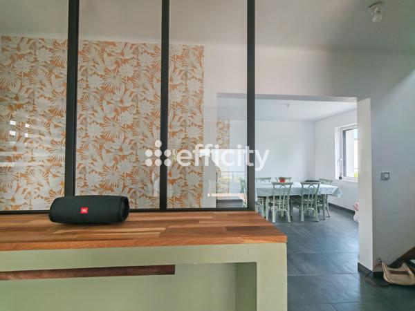 Maison
         5 pièces
        - 116 m² 334 900 € *