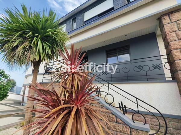 Maison
         5 pièces
        - 116 m² 334 900 € *