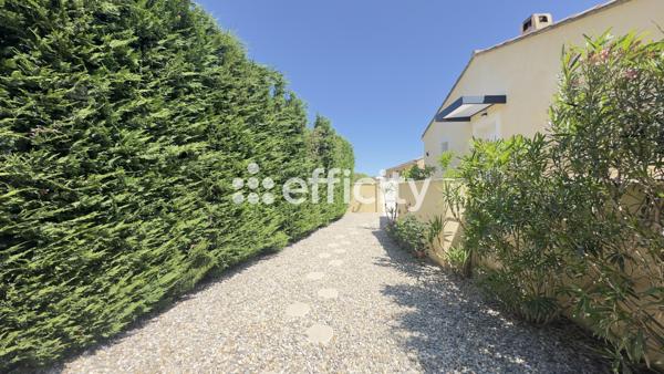 Maison
         5 pièces
        - 135 m² 449 000 € *