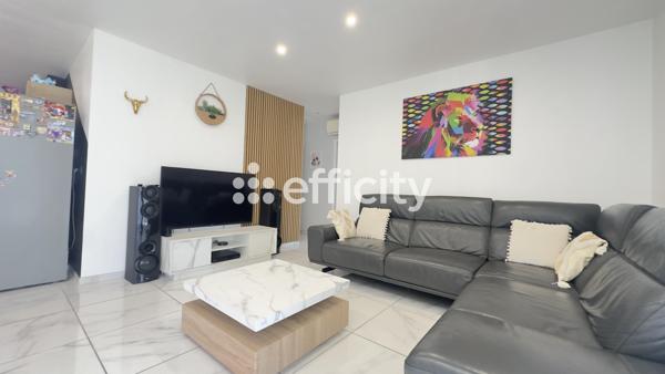 Maison
         5 pièces
        - 135 m² 449 000 € *