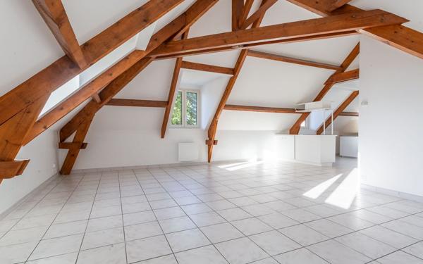 Appartement à louer    2 pièces • 62,65 m2 Chilly-Mazarin