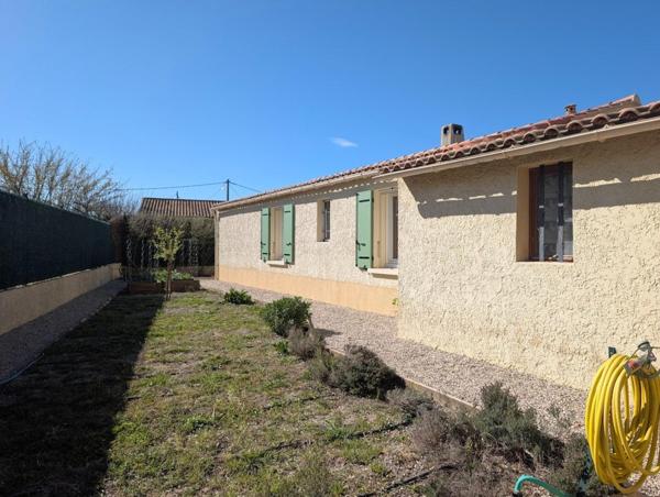 MAISON DE PLAIN PIED AVEC 3 CHAMBRES ET GARAGE