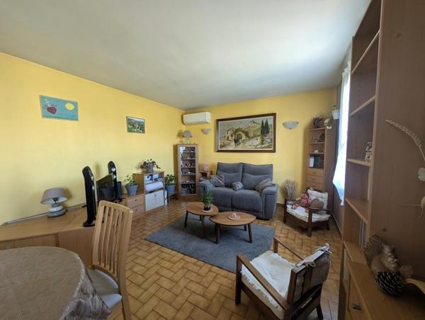 MAISON DE PLAIN PIED AVEC 3 CHAMBRES ET GARAGE