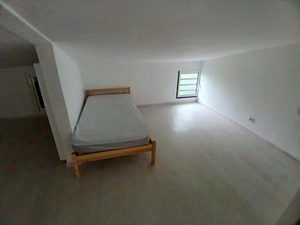 Maison entièrement rénovée de 90 m² sur 480 m² située au 14ème km du Tampon