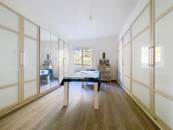 Grande maison familiale avec dépendances et vue imprenable sur la nature à Piquecos