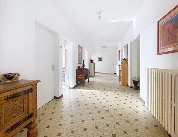 Grande maison familiale avec dépendances et vue imprenable sur la nature à Piquecos