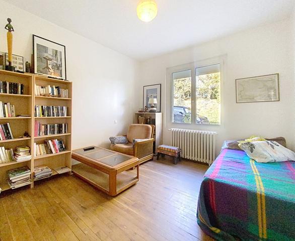 Grande maison familiale avec dépendances et vue imprenable sur la nature à Piquecos