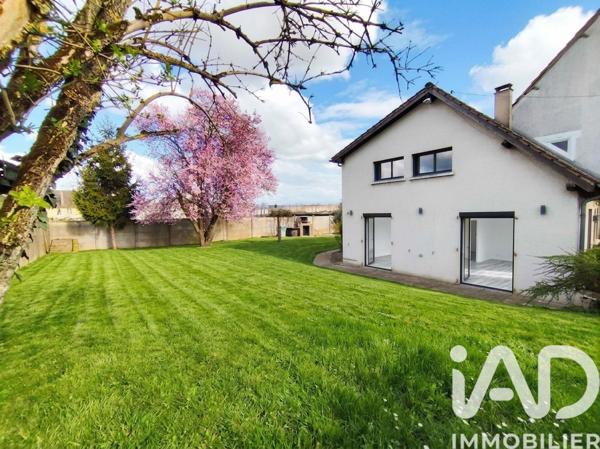 Maison à vendre 4 pièces 98 m² Chartres
