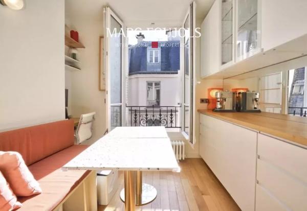 Paris XVI – Trocadéro appartement de 130 m² au dernier étage avec balcons