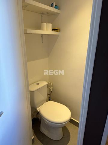 Montrouge (92120) Métro Mairie de Montrouge Ligne 4, studio meublé