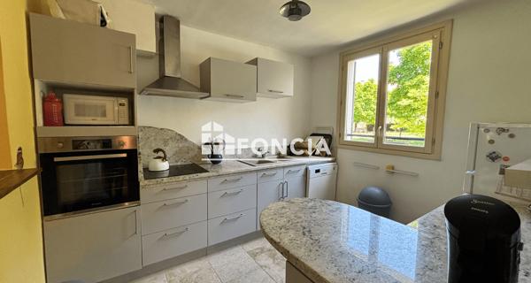 Location Maison 4 pièces 93.2 m² - Saint-paul-trois-châteaux 26130