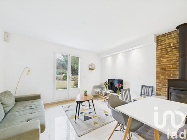 Maison 7 pièces de 101 m² à Évry (91000)