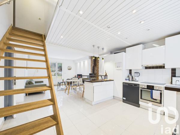 Maison 7 pièces de 101 m² à Évry (91000)