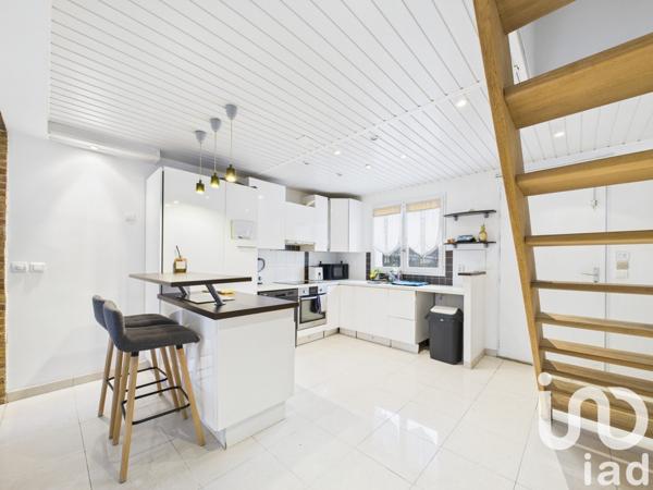 Maison 7 pièces de 101 m² à Évry (91000)