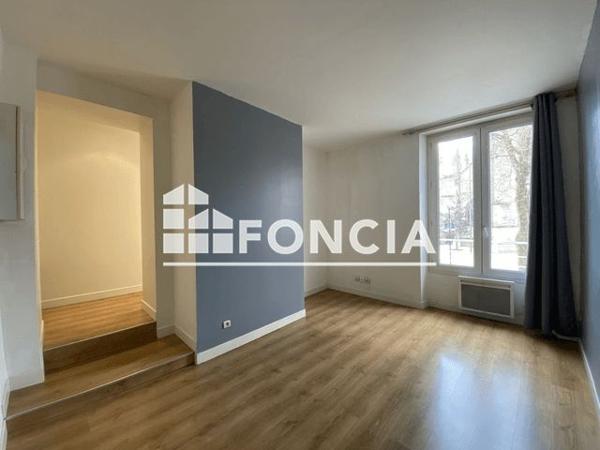 Location Studio 23.23 m² - 11/13 BOULEVARD JEANNE D'ARC Lisieux 14100