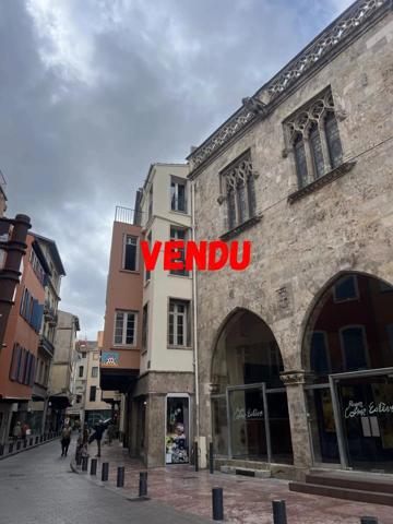 Vente                                                      Appartement
                        
                     3 pièces                      59 m2                     à Perpignan