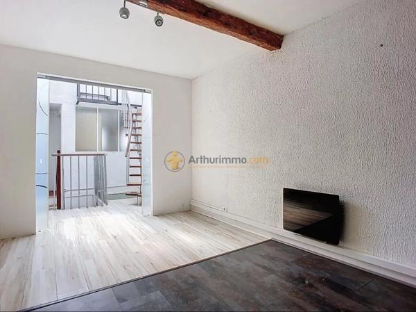 Vente                                                      Appartement
                        
                     3 pièces                      59 m2                     à Perpignan