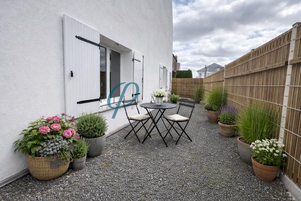 À VENDRE – T2 de plain-pied avec grande terrasse exposée sud – Entièrement rénové