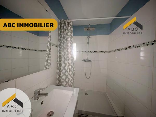 Orange (84100) DUPLEX 53 m2 - DEUX CHAMBRES - CENTRE VILLE D’ORANGE